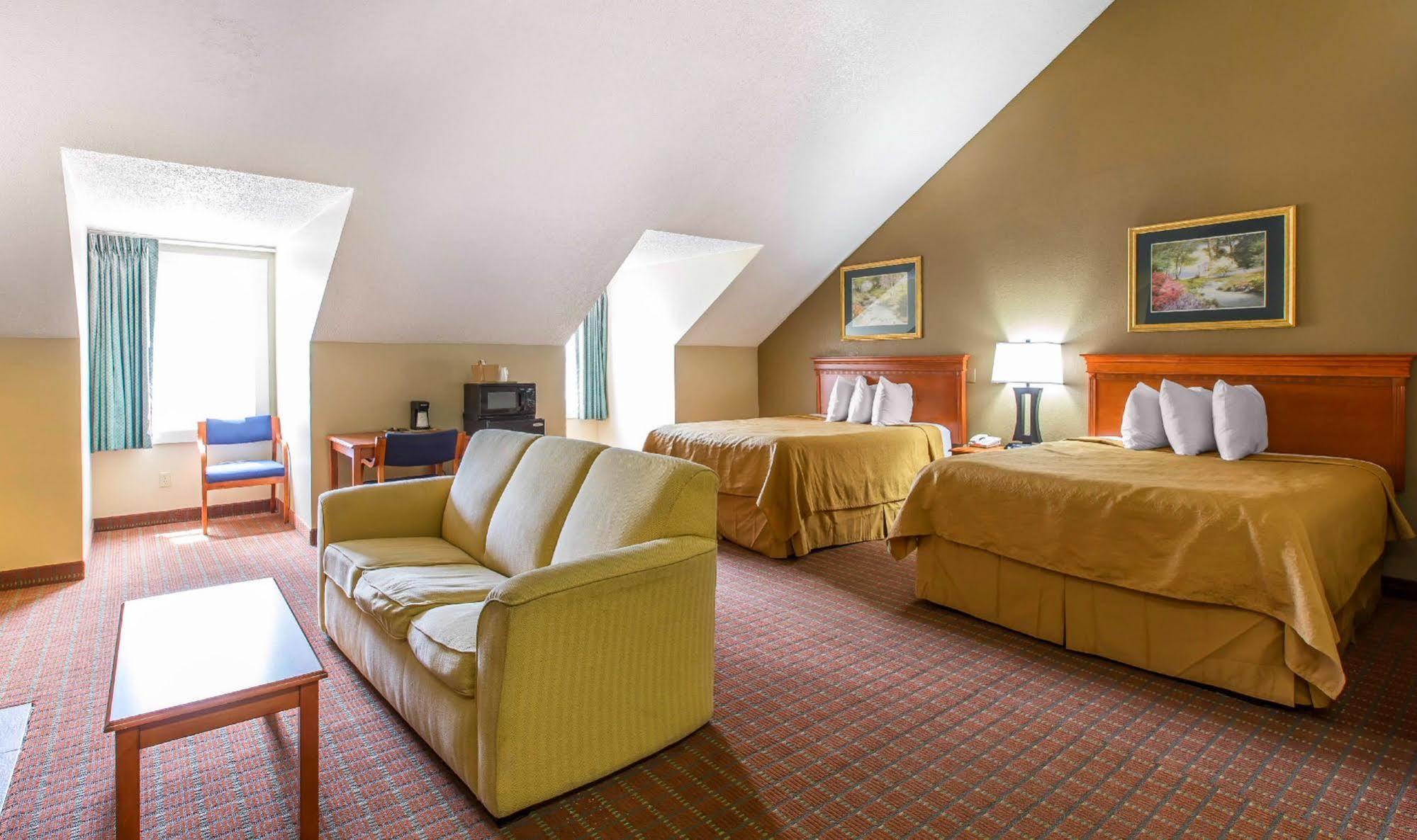 فندق جاتلينبرجفي  إيكونو لودج إن آند سويتس آت ذا كونفينشين سنتر المظهر الخارجي الصورة